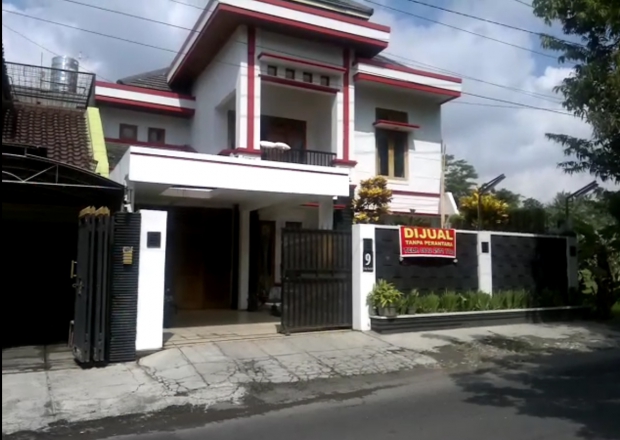 Properti Dijual Rumah nyaman aman mewah Jl kaliurang12 Properti Dijual Rumah nyaman aman mewah Jl kaliurang12